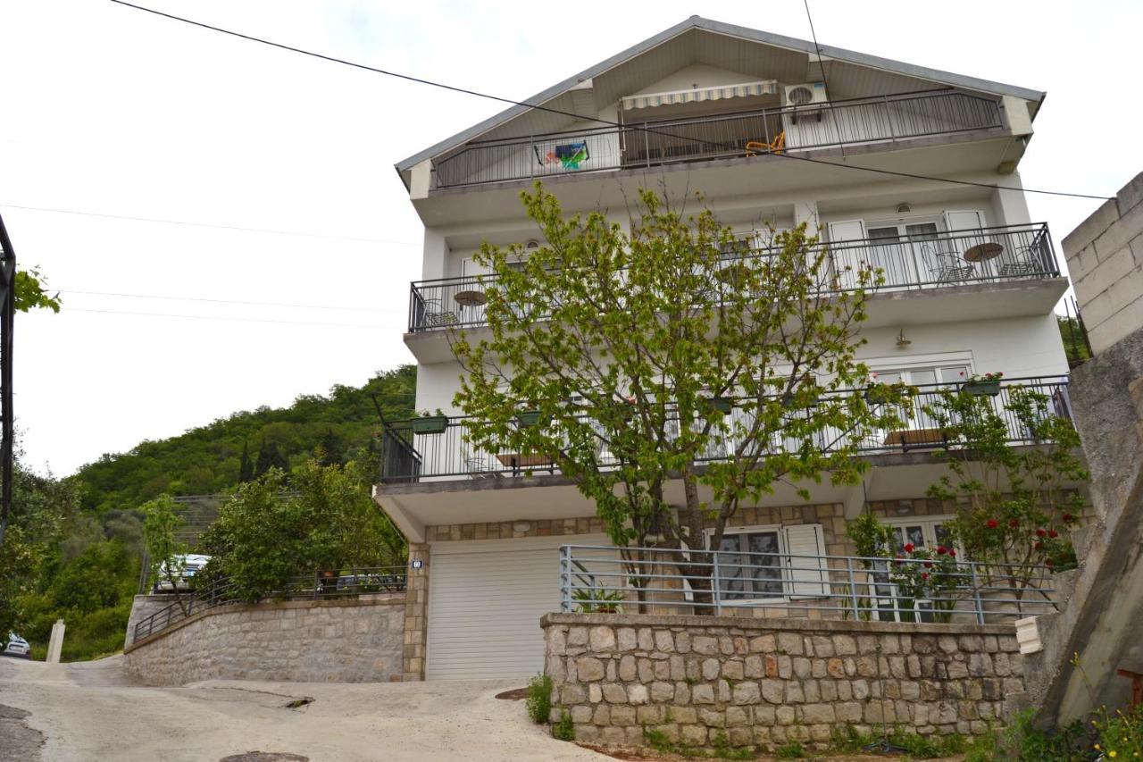 Tivat Apartments Eksteriør billede