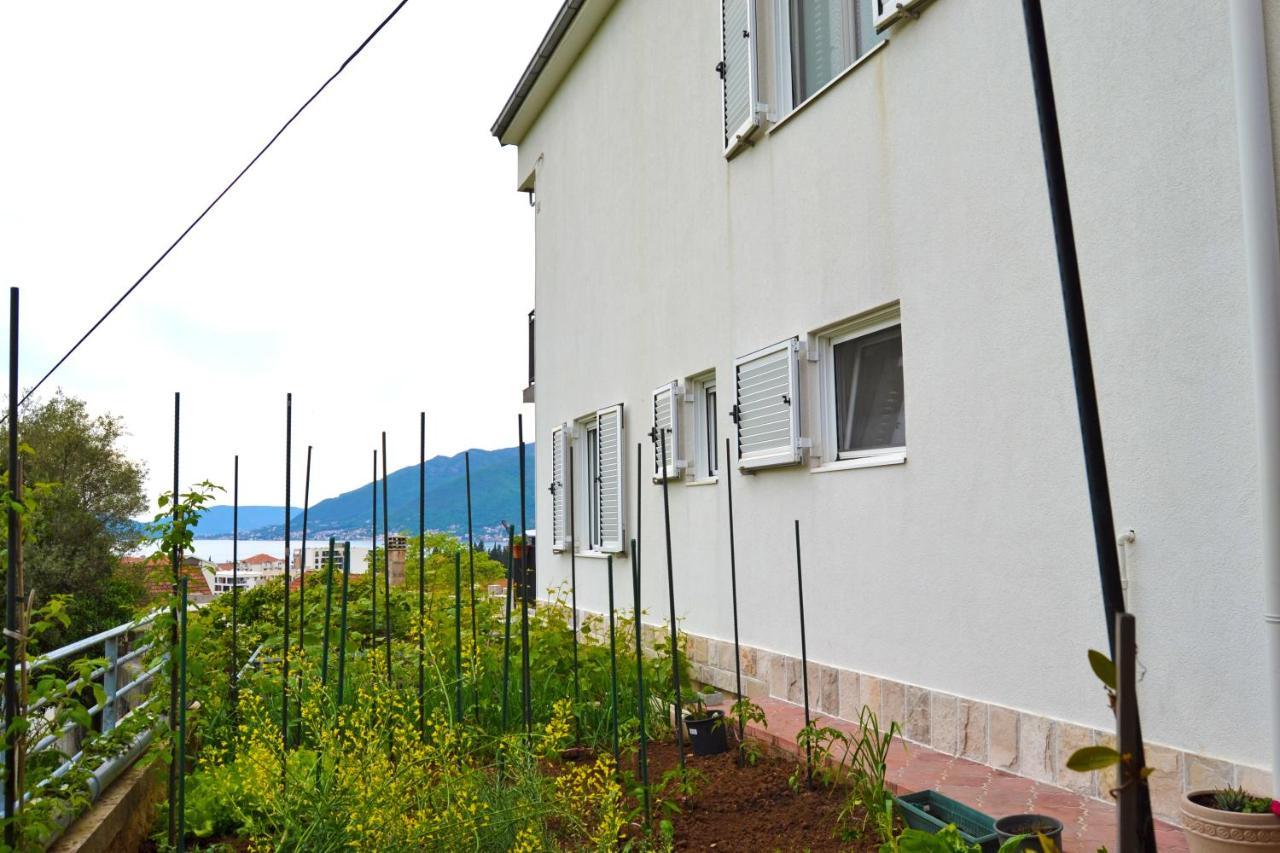 Tivat Apartments Eksteriør billede
