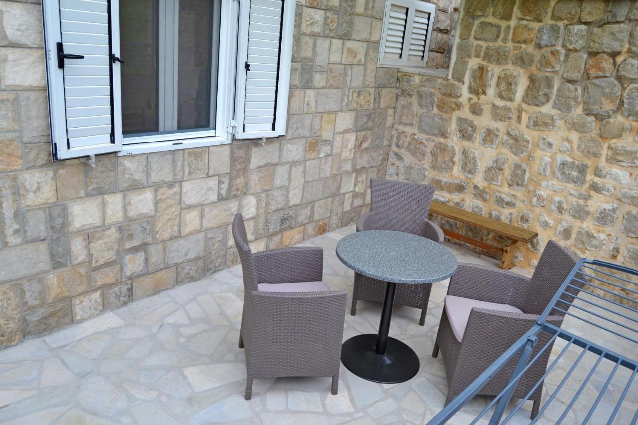 Tivat Apartments Eksteriør billede